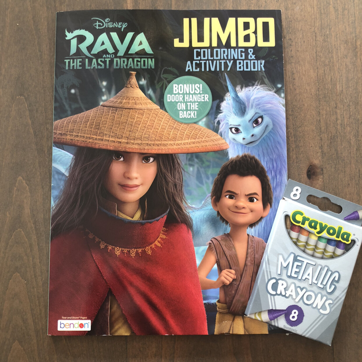 Ðdisney raya and the last dragon coloring activity book w crayons
