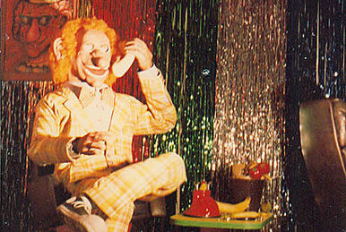 Rolfe dewolfe showbiz pizza wiki
