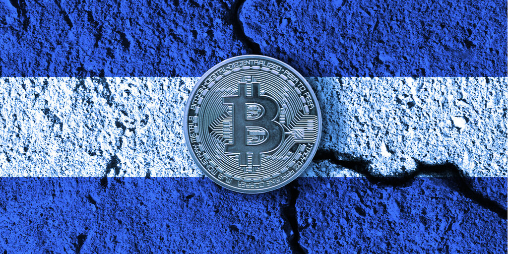 El salvadors chivo bitin wallet still a headache for locals