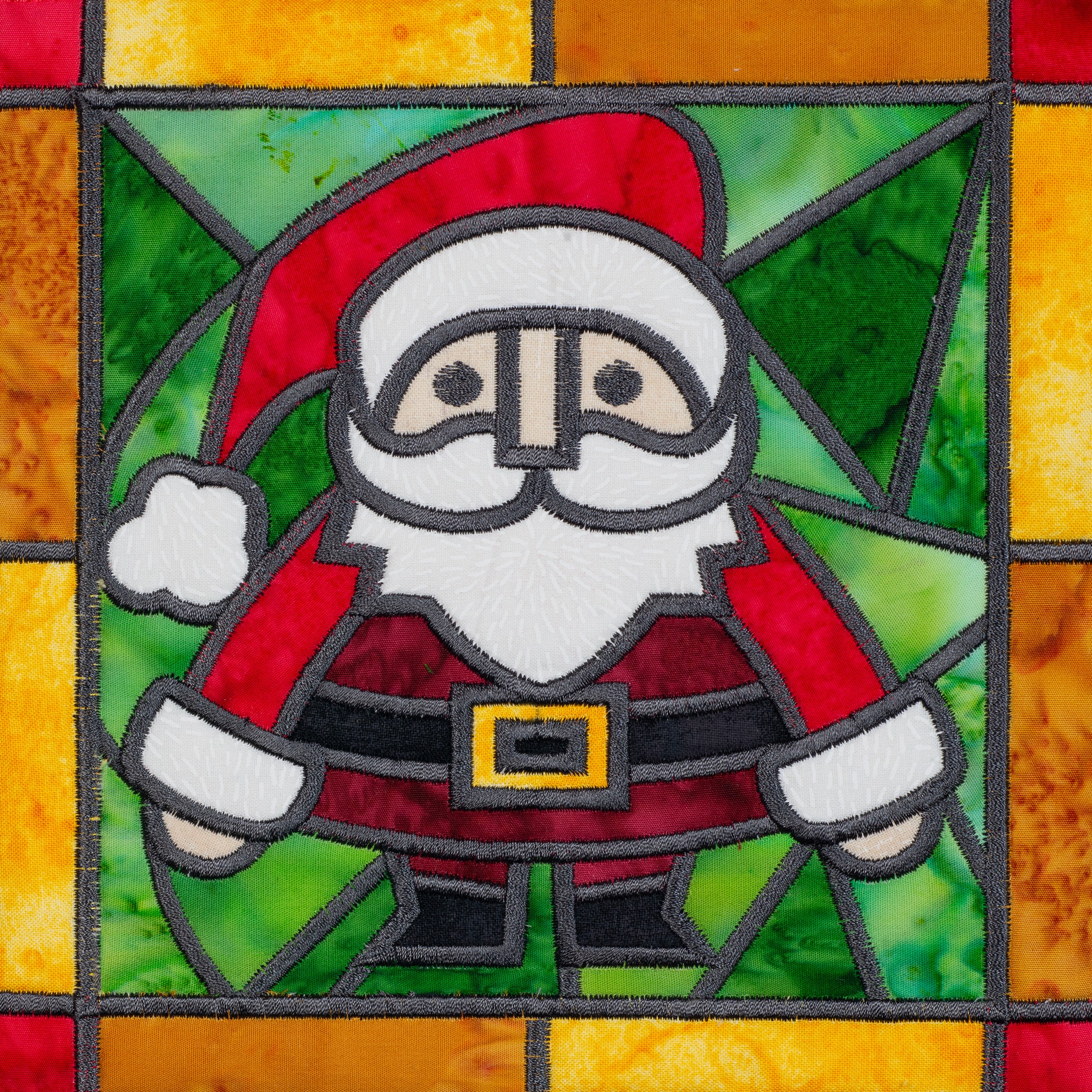 Stained glass christmas quilt â anita goodesign