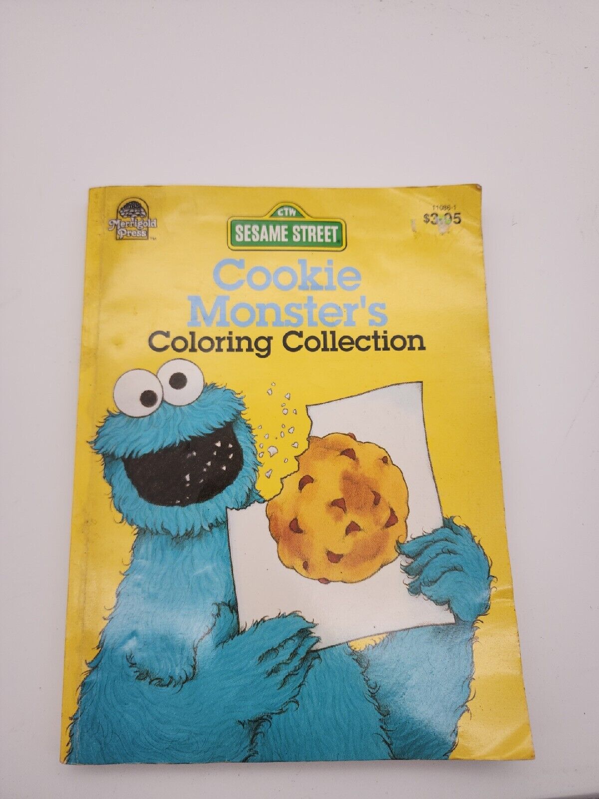 Vintage sesame street cookie monster color collection golden coloring book