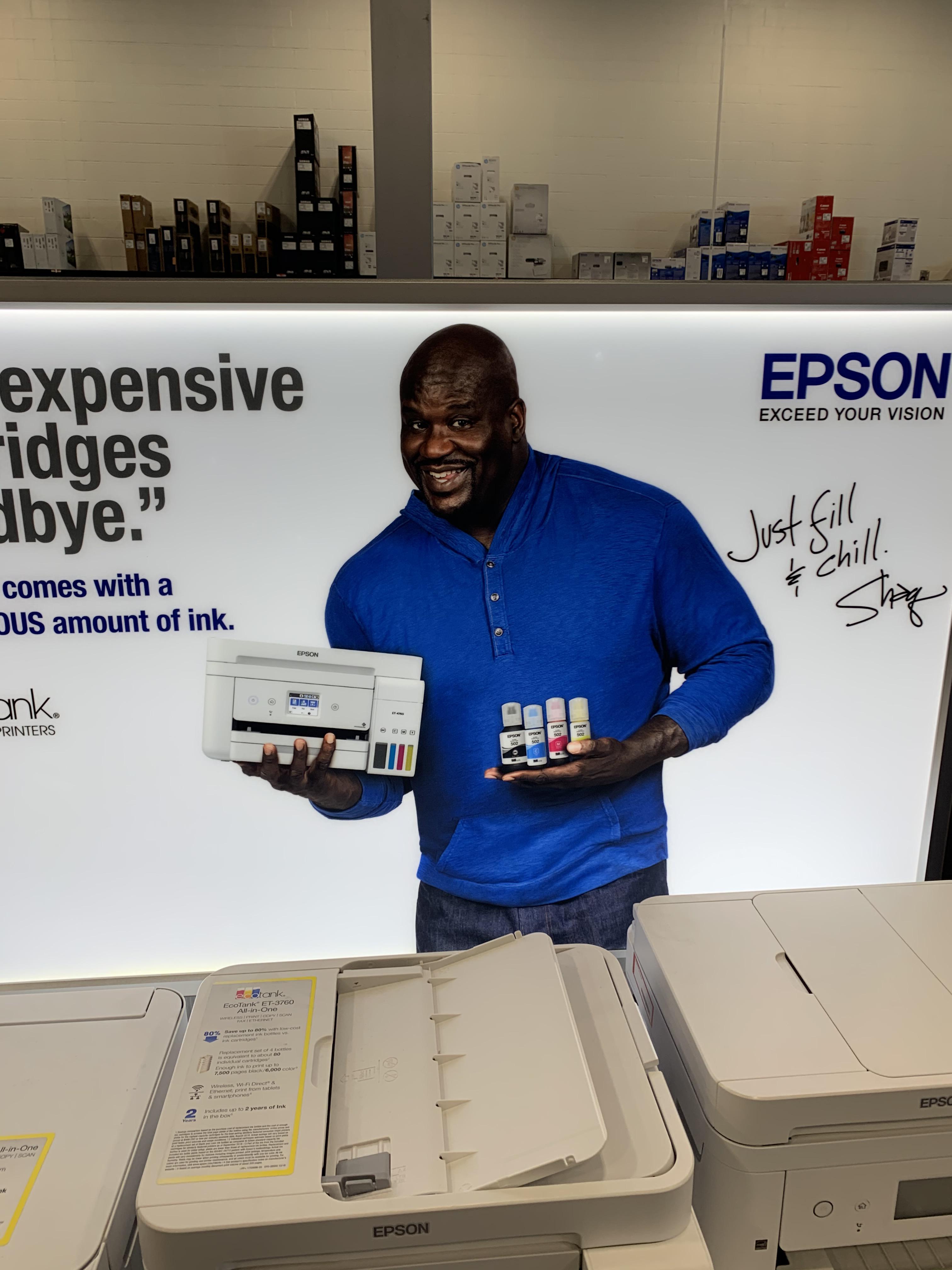 Shaq holding a printer rshaqholdingthings