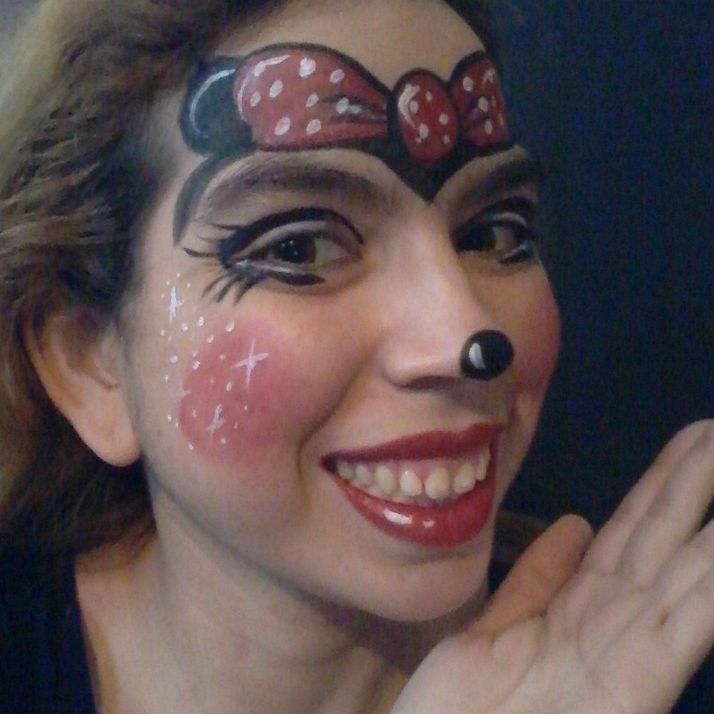Easy minnie mouse face paint