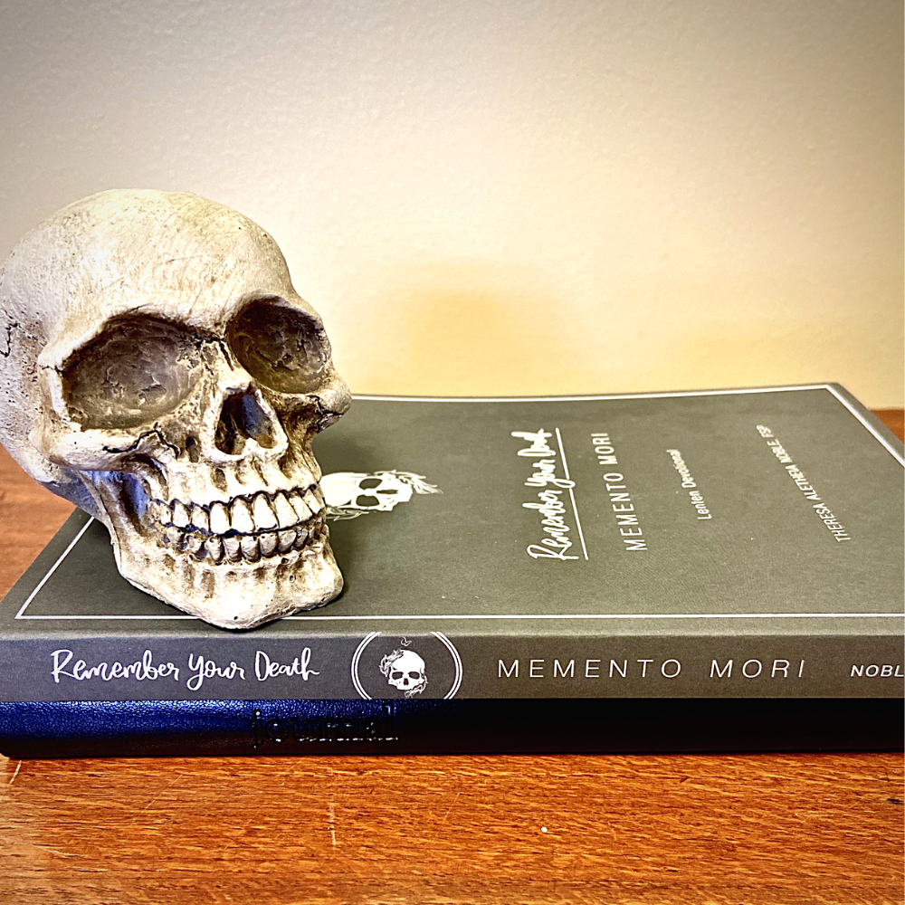 Memento mori skull statue