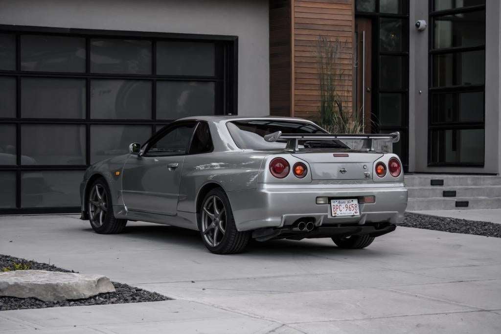 What r gtr color would you buy and why nissan gt