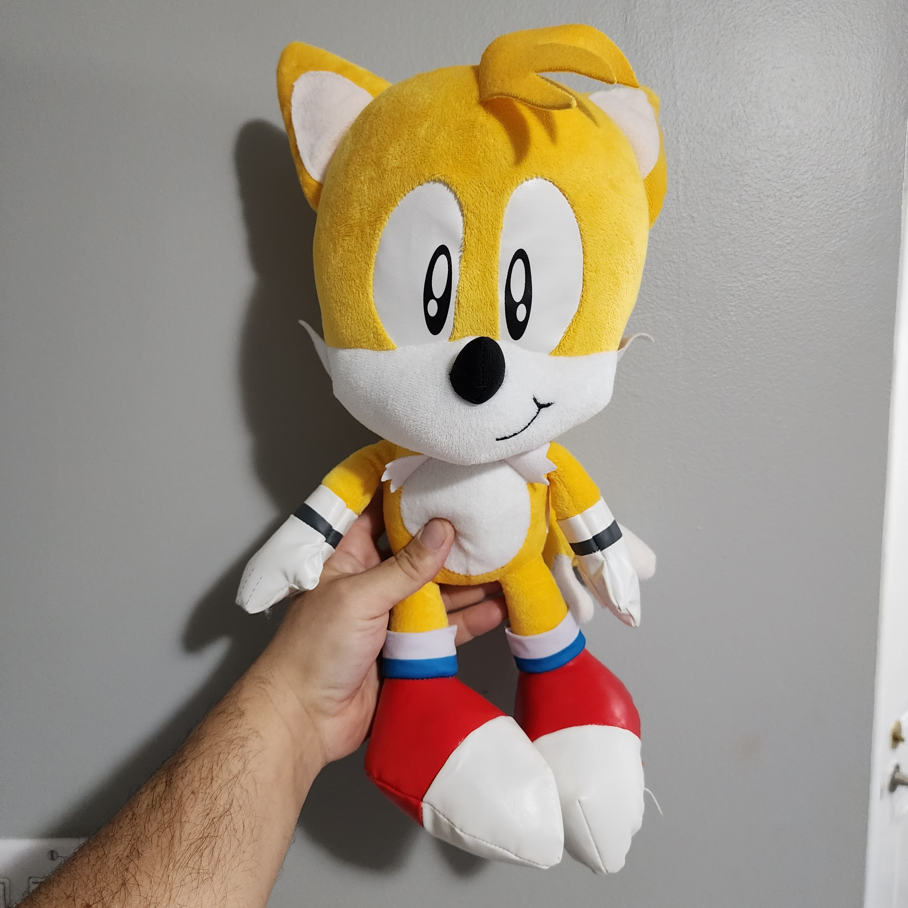 Sonic the hedgehog inch tails video game sega character stuffed animal