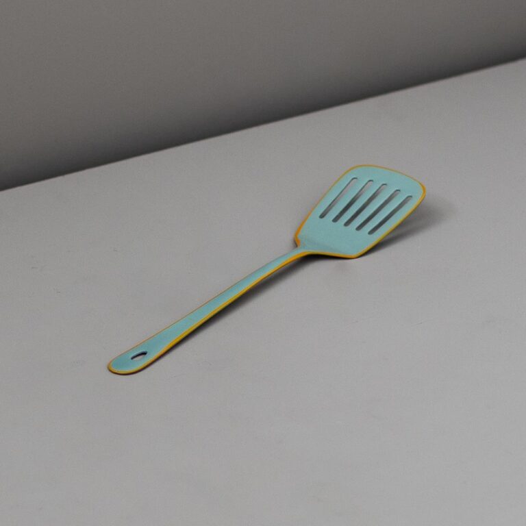 Harlow spatula blueberry â be home
