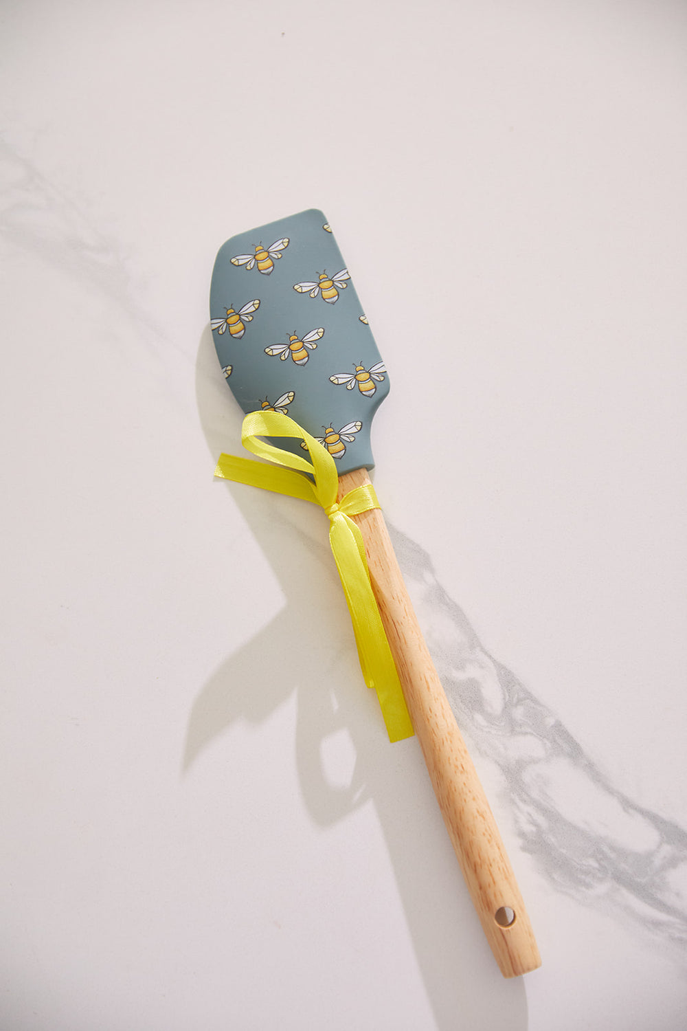 Bee florals collection spatulas â sewing down south
