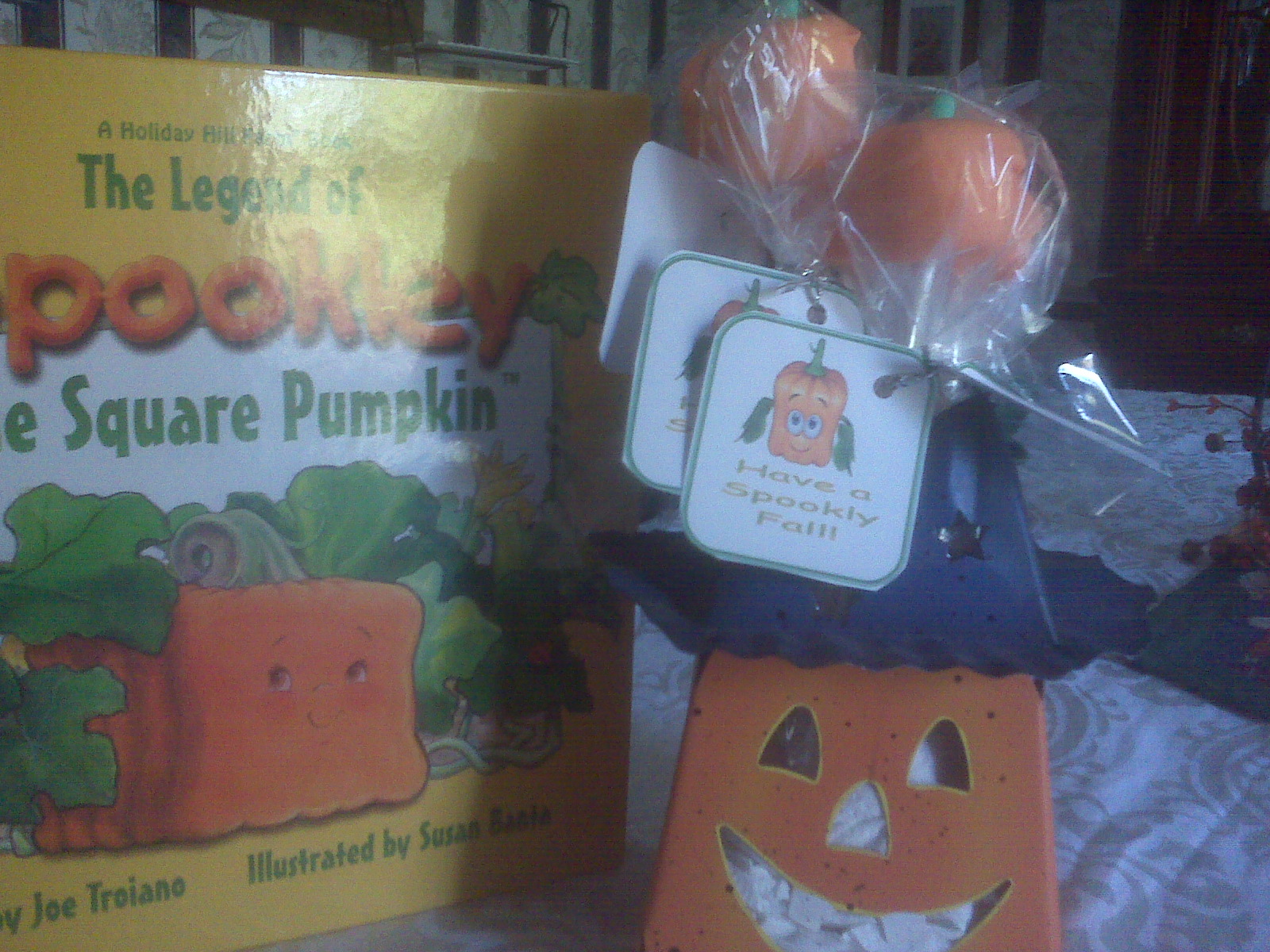 Spookly the square pumpkin â teaching heart blog