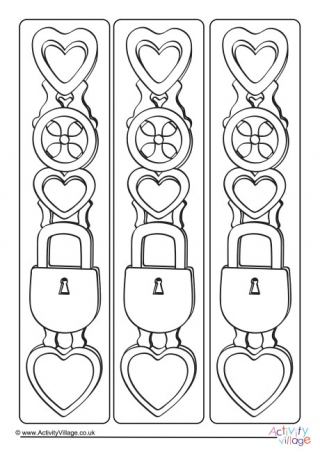 Love spoon louring page