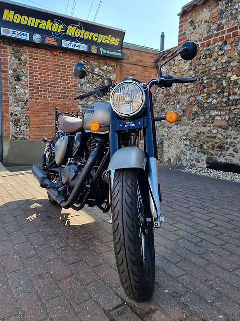 Royal enfield classic cc stealth grey moonraker motorcycle