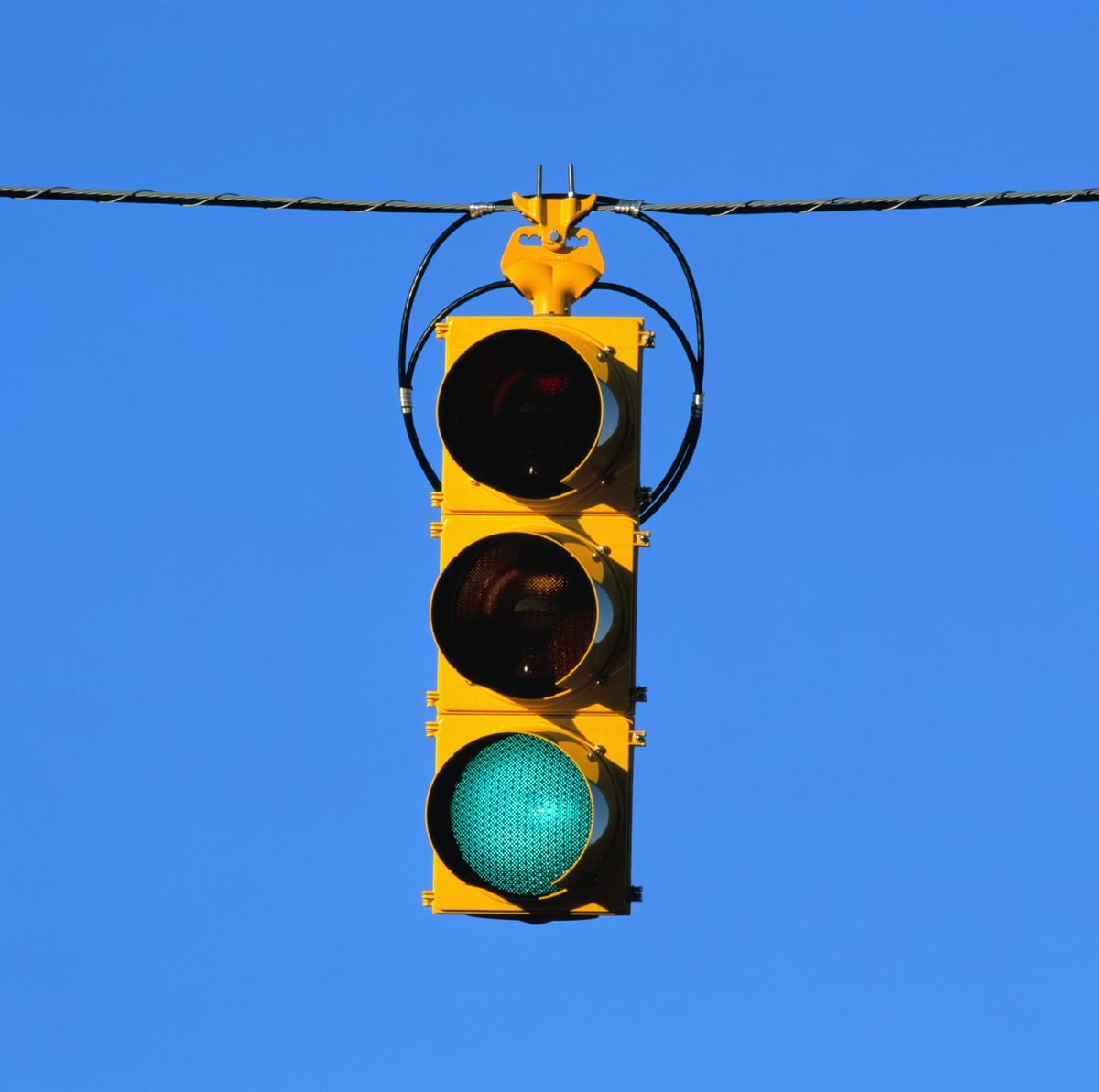Traffic lights need a fourth color study says heres why