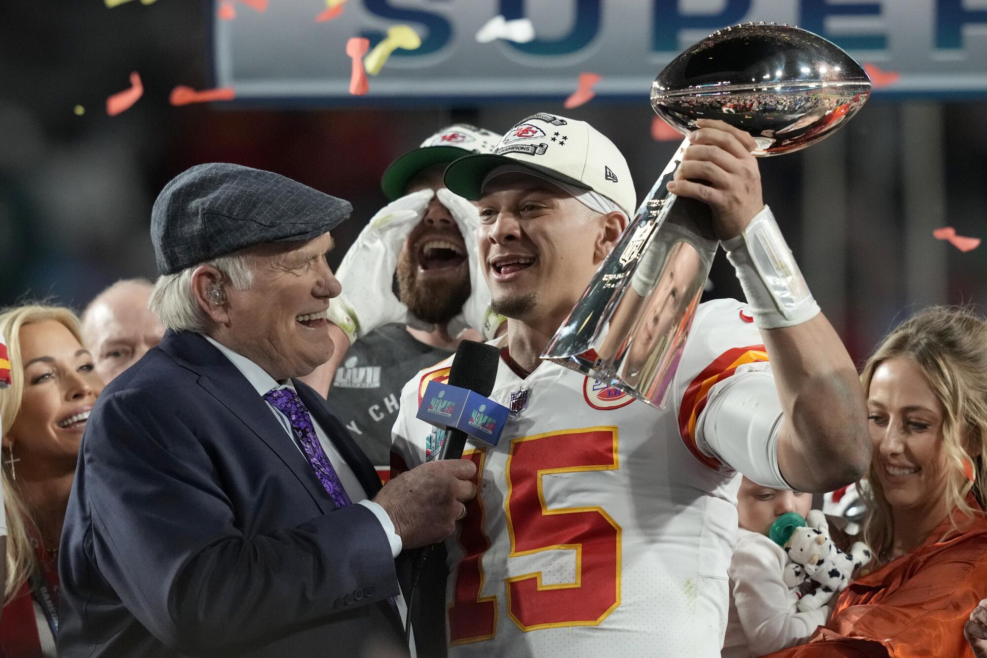 Super bowl patrick mahomes and chiefs rally to beat eagles