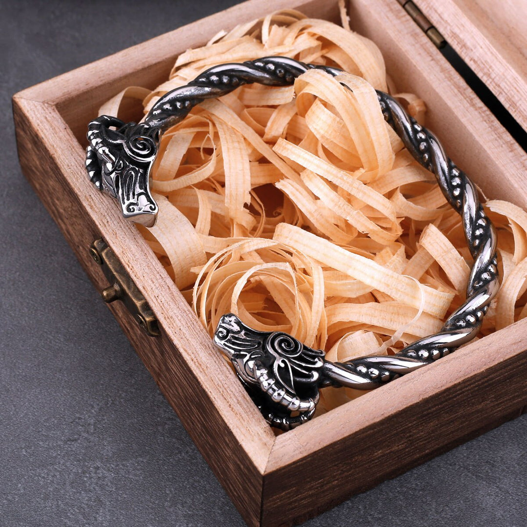 Tanngrisnir and tanngnjostr cuff â vikings valhalla