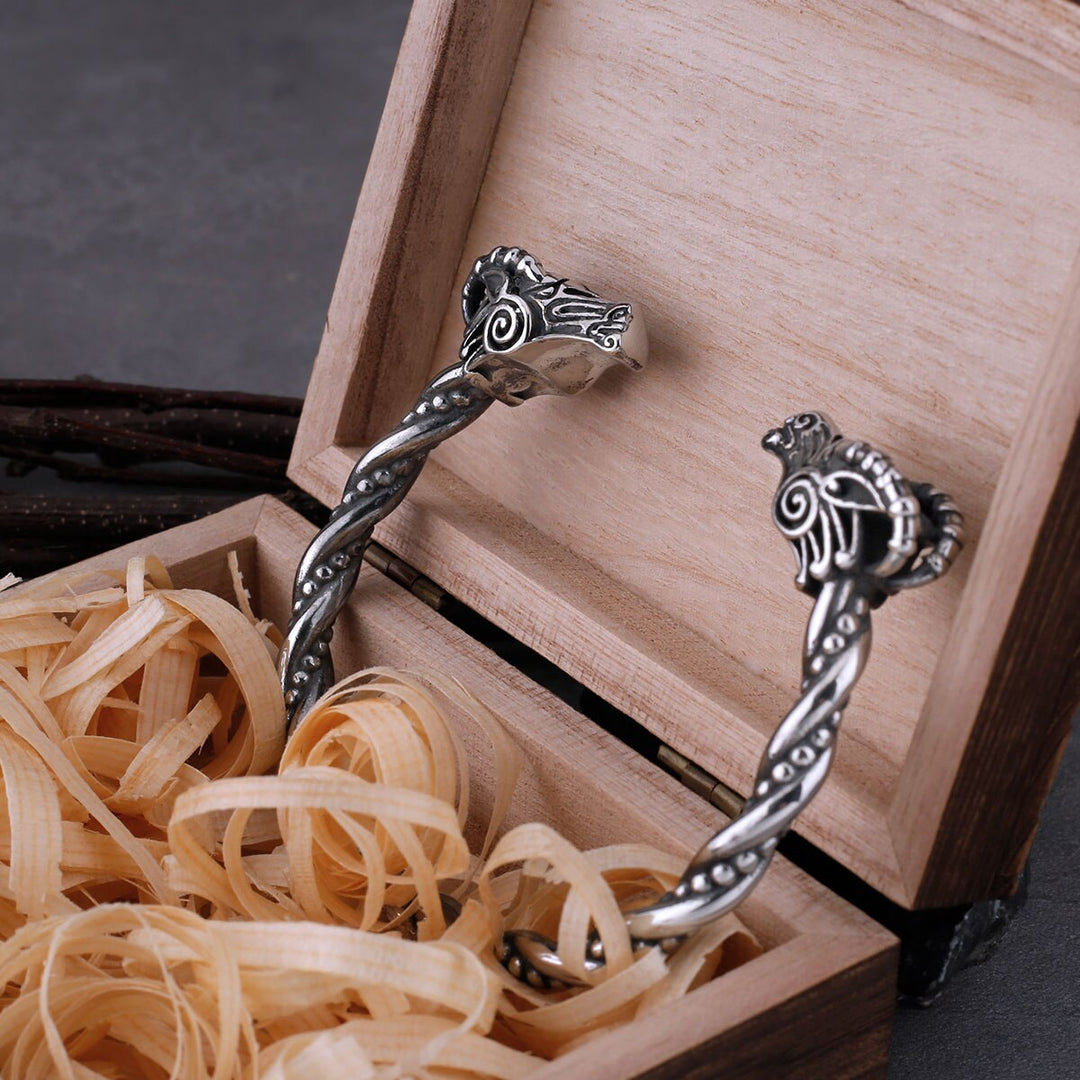 Tanngrisnir and tanngnjostr cuff â vikings valhalla