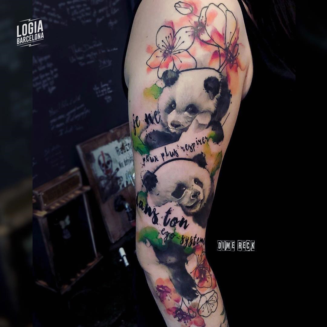 Tatuaje de oso panda logia tattoo barcelona