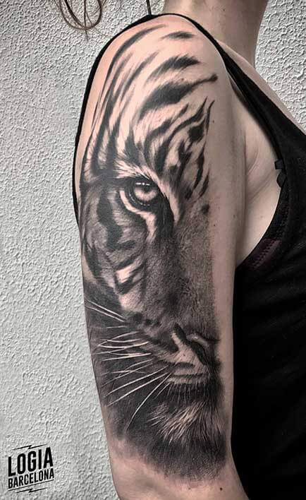 Á tatuajes en el hombro ãtatuajes para hombre y mujerã logia tattoo