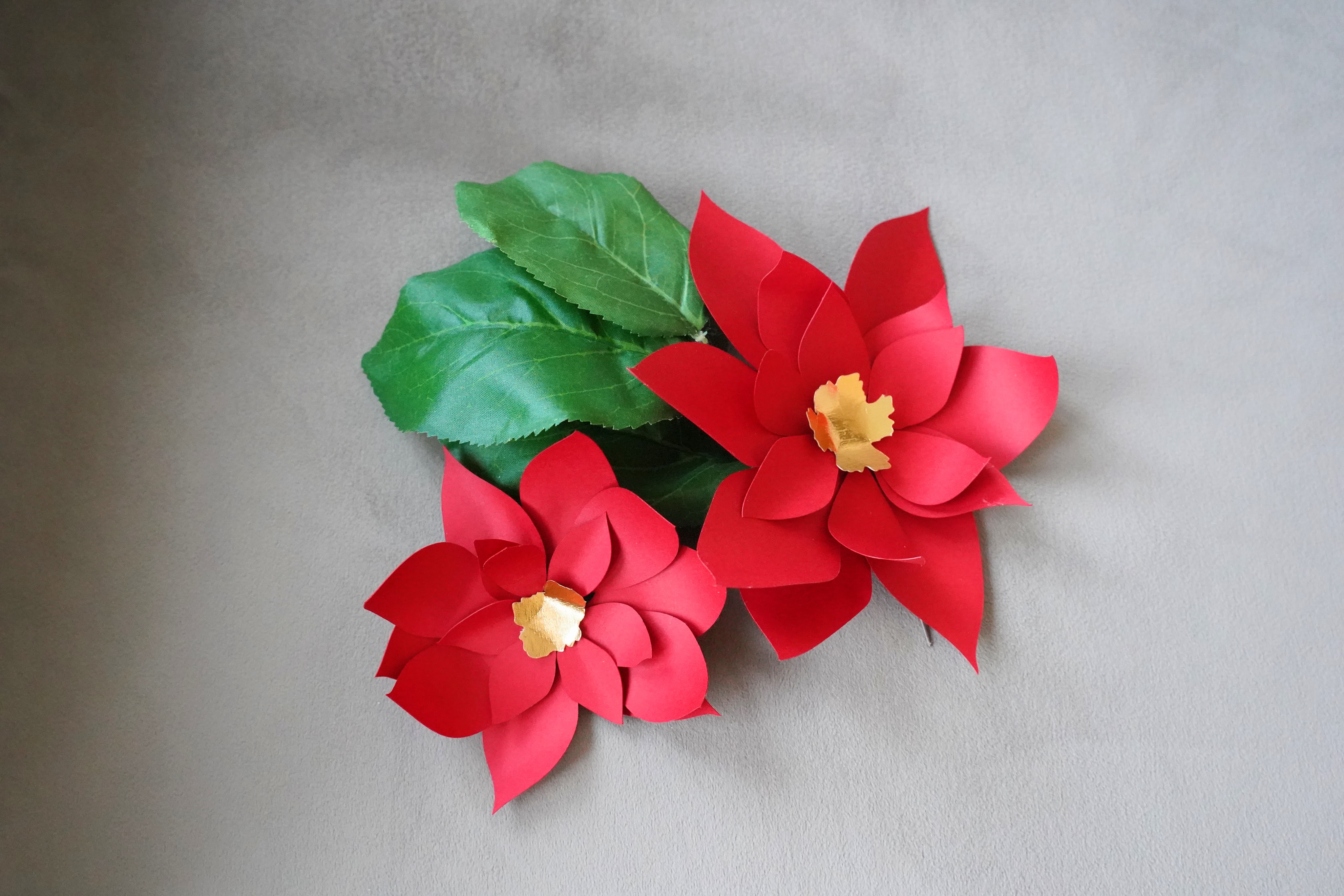 Paper poinsettia with free templates