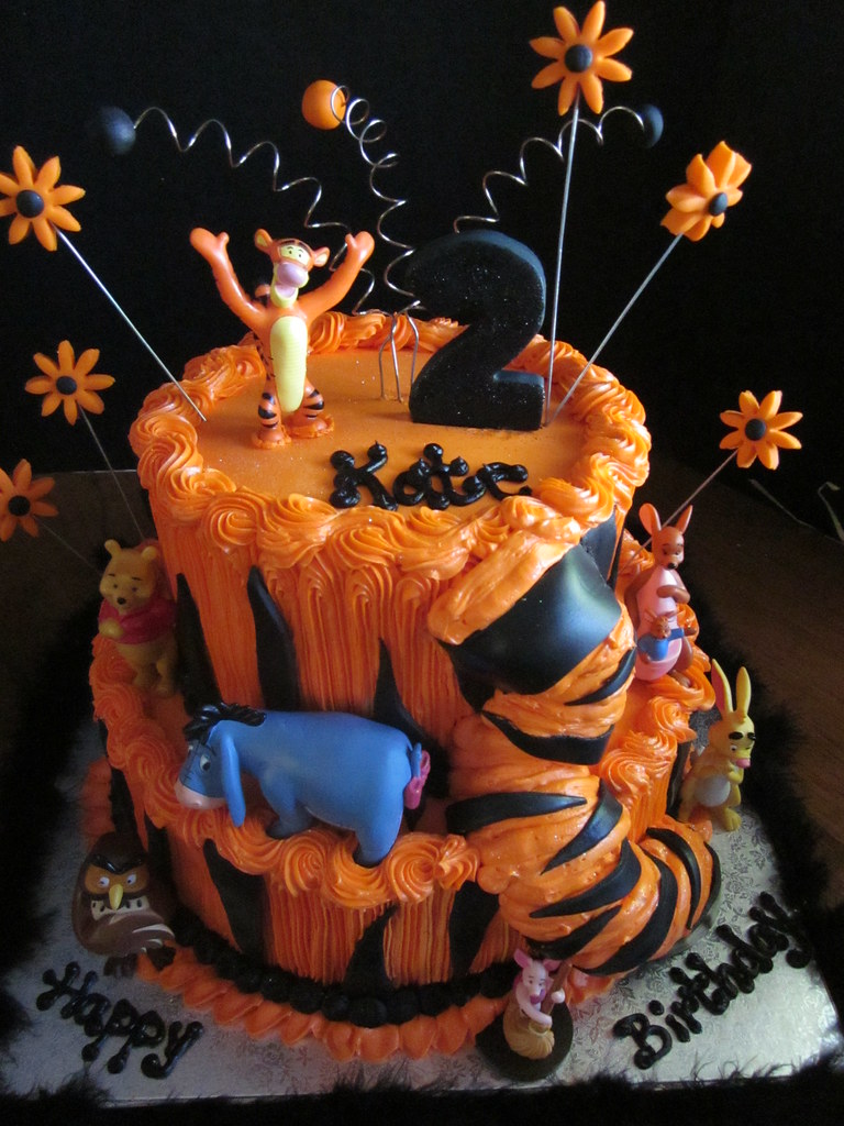 Tigger cake all buttercream with fondant accents figurineâ