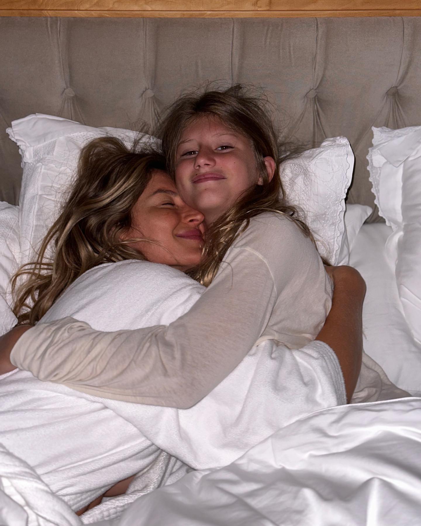 Tom brady gisele bãndchen share pics for daughter vivians th birthday