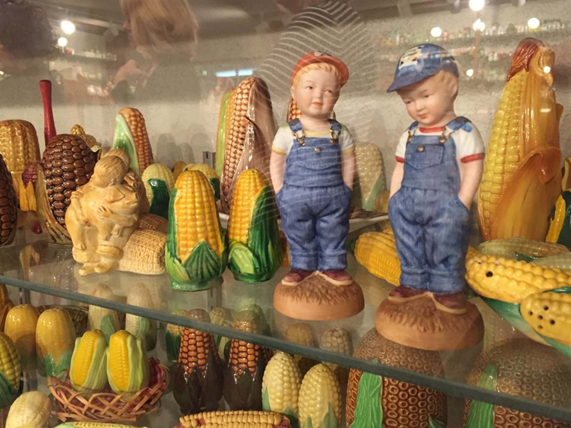 Traer salt pepper shaker gallery traer iowa travel iowa