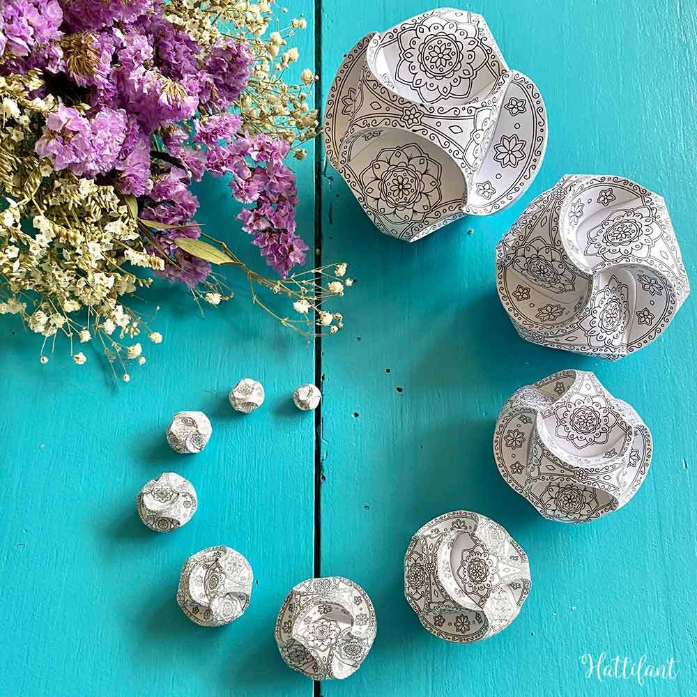 Triskele paper globes