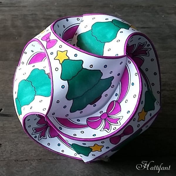 Christmas triskele paper globe