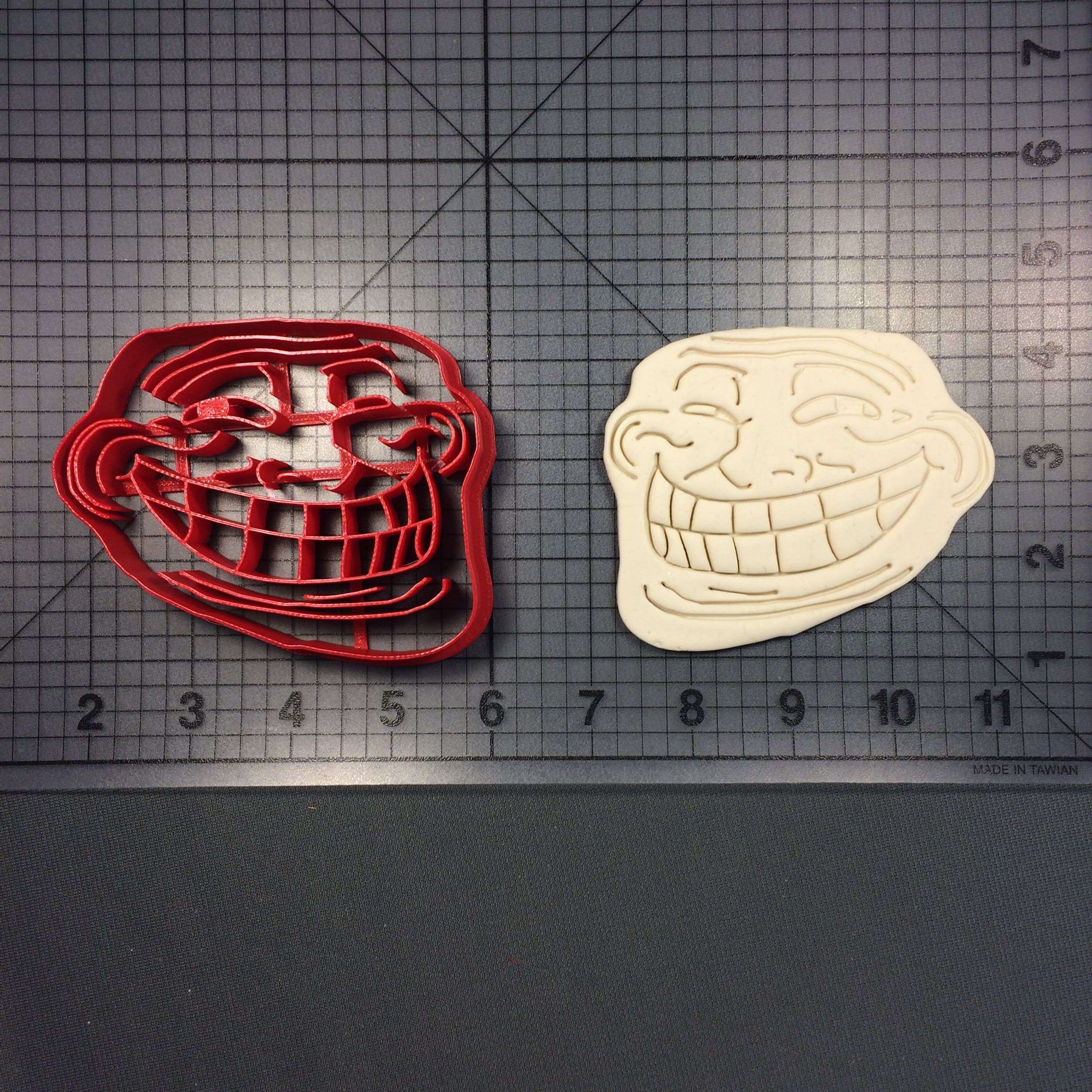 Troll face meme cookie cutter jb cookie cutters