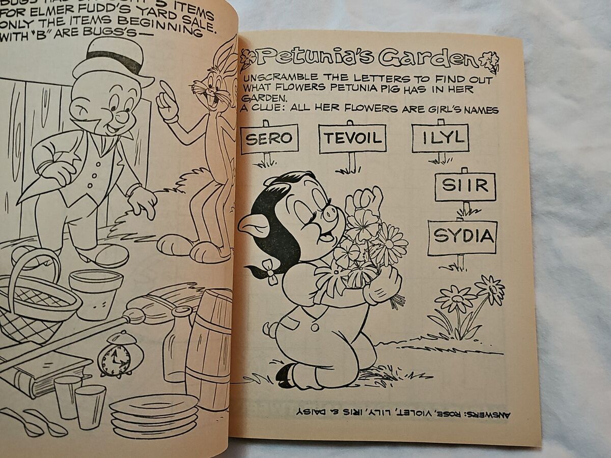 Bugs bunny his friends activity coloring book rare mint copy
