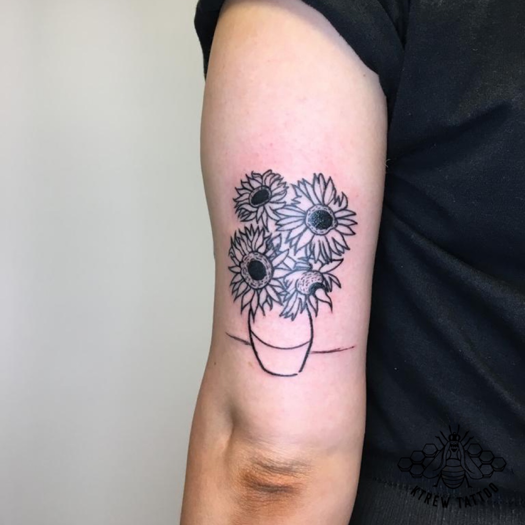 Explore the best sunflower tattoo ideas â