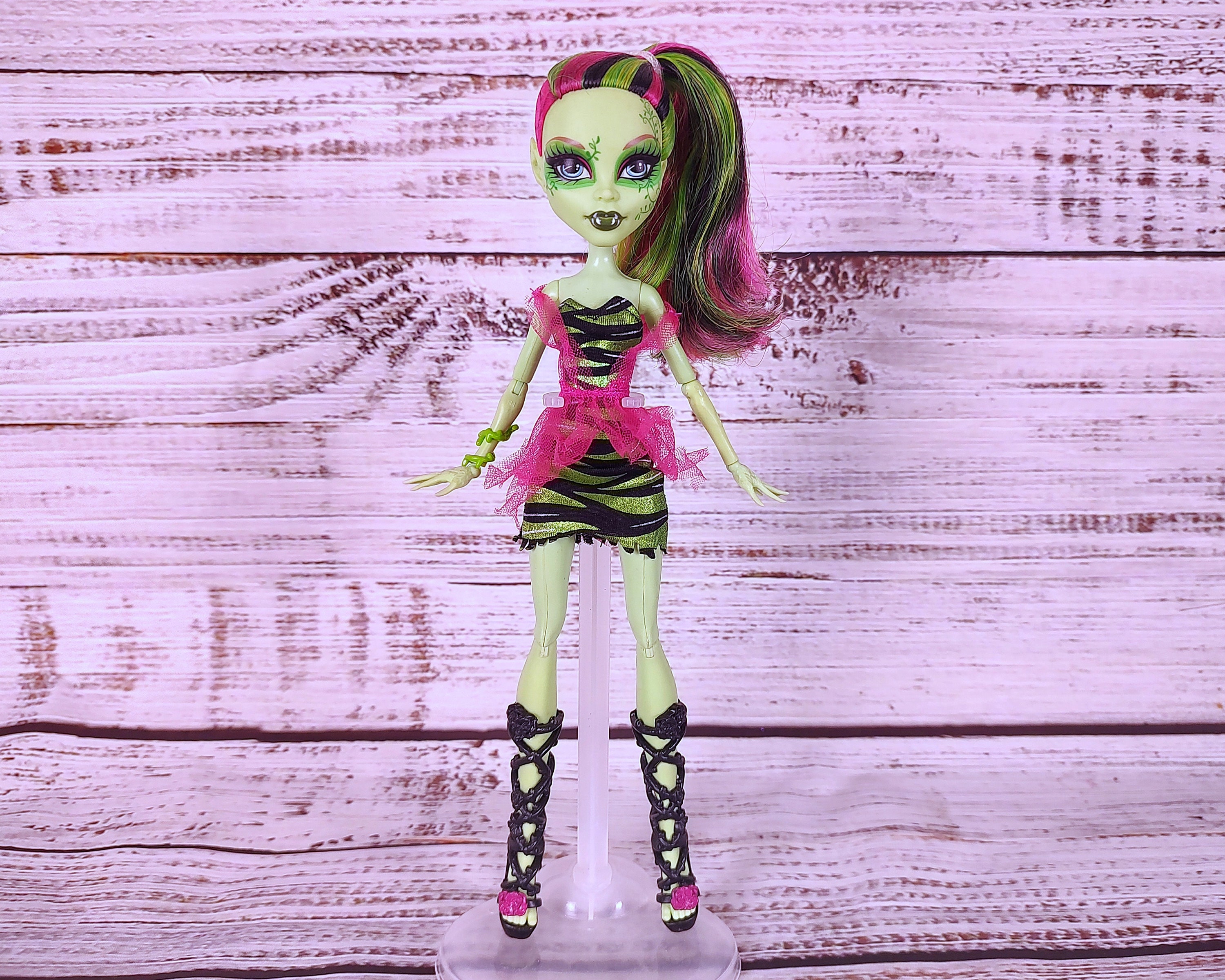 Vintage monster high doll retro fashion doll venus