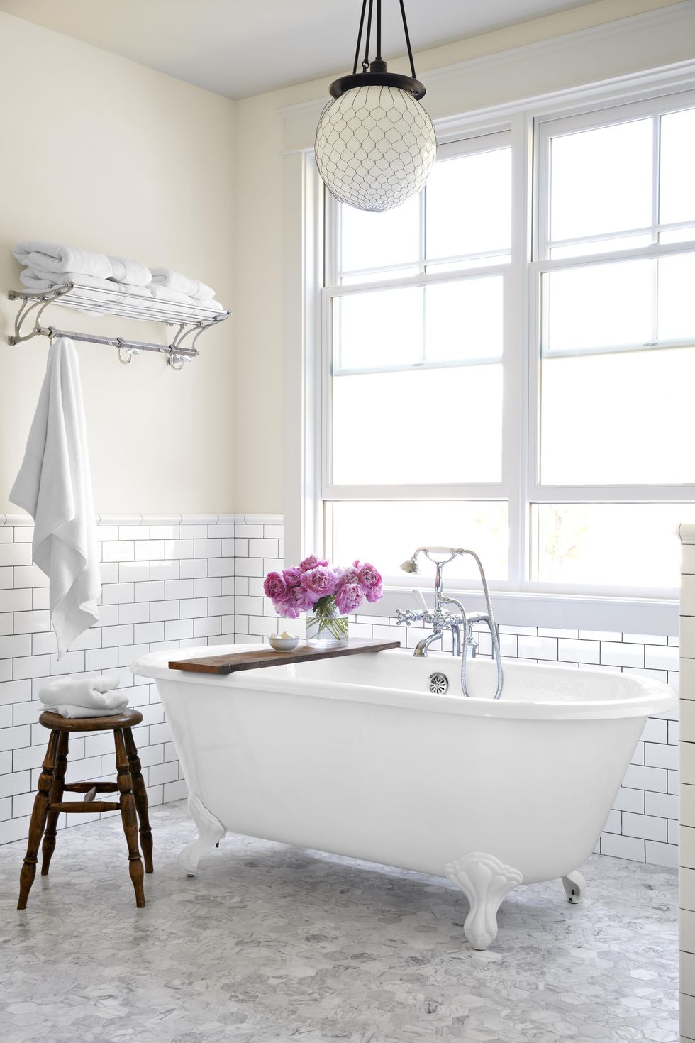 Best clawfoot tub ideas for your bathroom