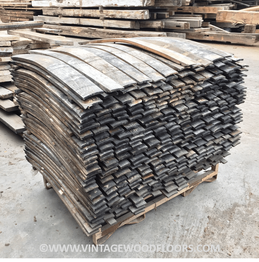 Barrel pallet of wine barrel staves