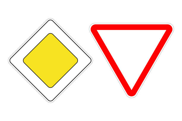 Voorrangsweg teken en give way teken vector stockvectorkunst en meer beelden van voorrangsbord