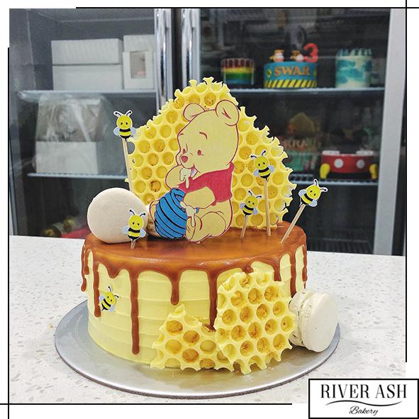 Winnie the pooh cake singapore