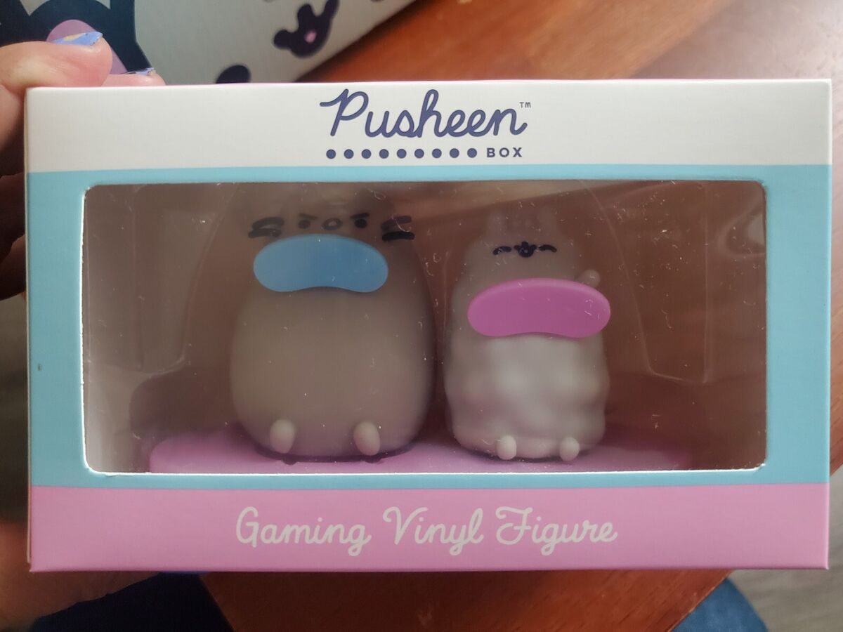 Pusheen box subscription winter exclusive gaming vinyl figure new