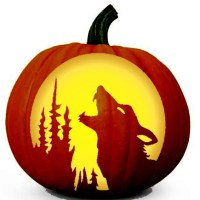 Halloween howling wolf stencil
