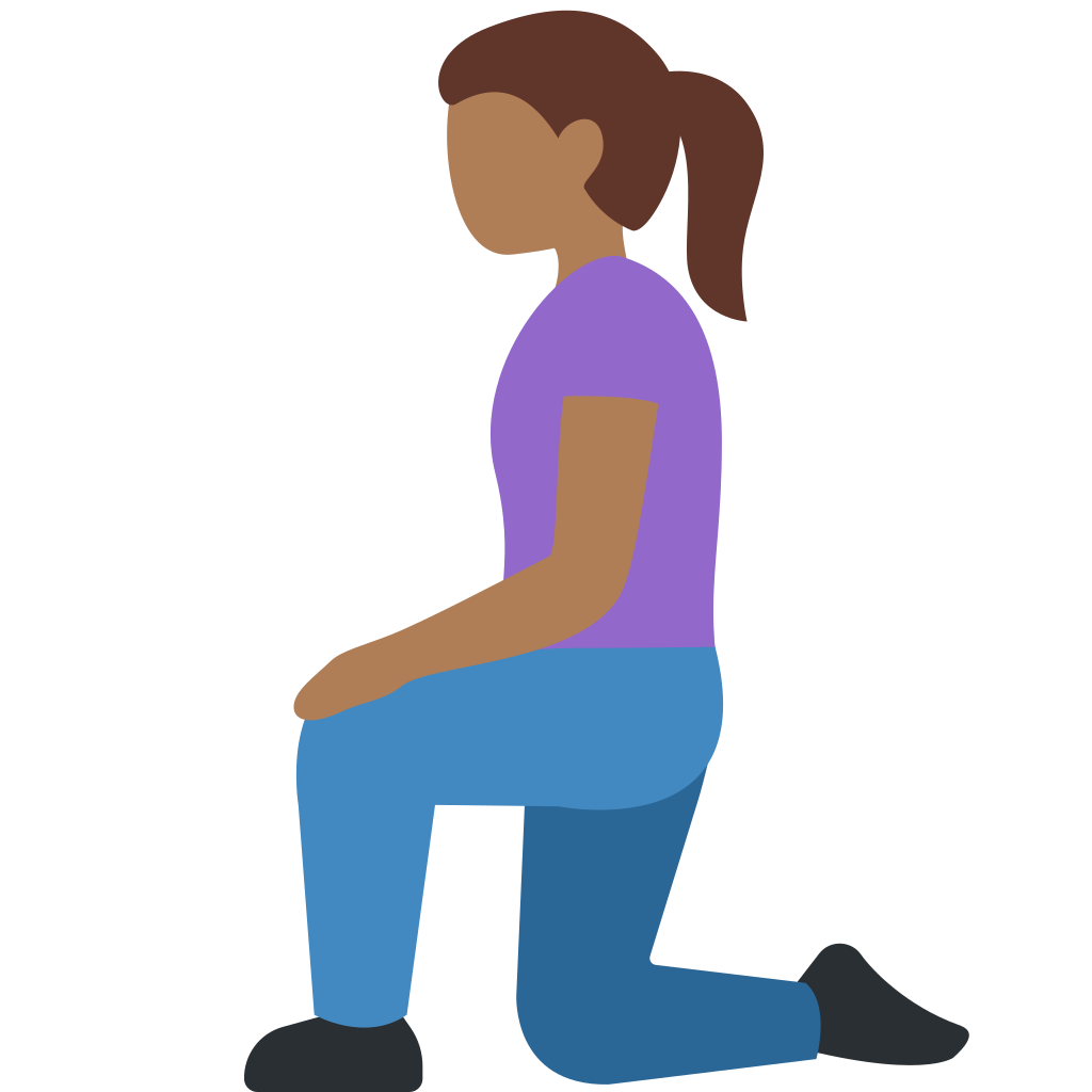 Ððâï woman kneeling medium
