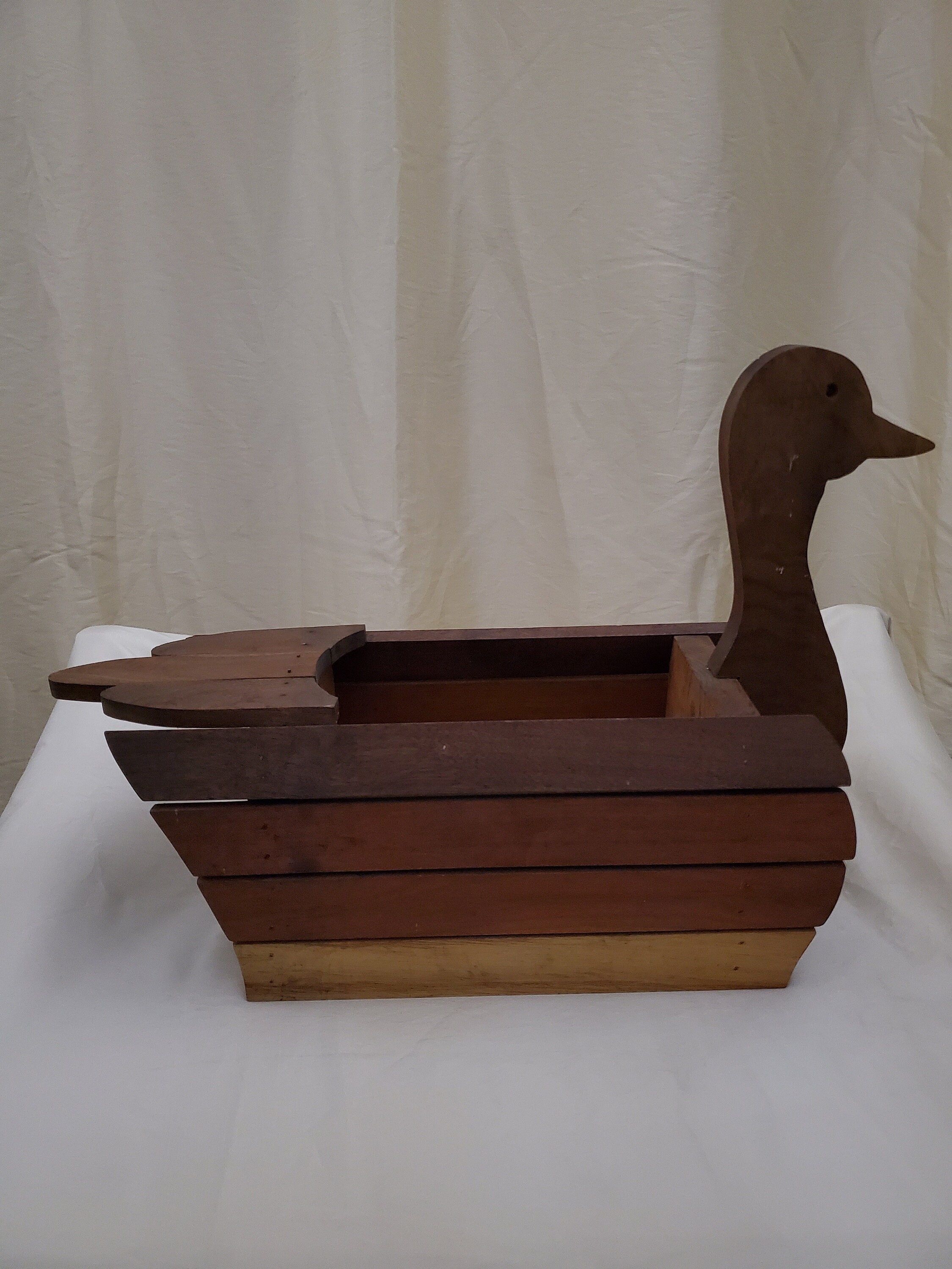 Wood duck planter