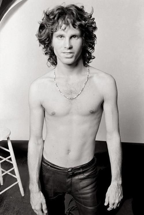 How did jim morrisons facial features change so much in such a short time